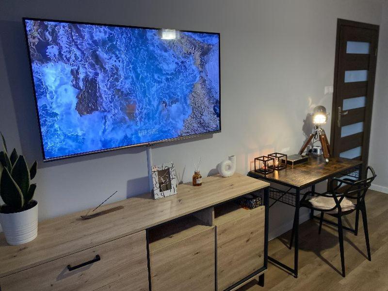 Apartament ,, Sen I Kawa" - Komfortowy Nocleg W Sercu Aglomeracji บือตอม ภายนอก รูปภาพ