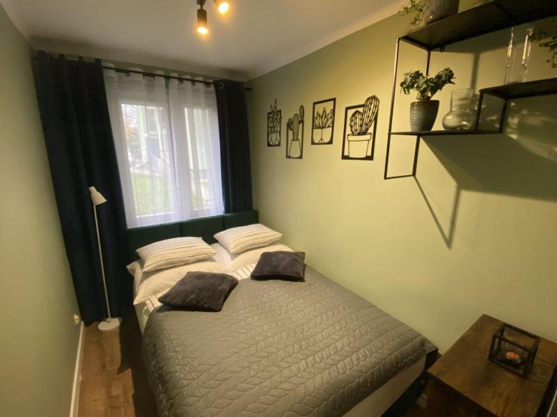 Apartament ,, Sen I Kawa" - Komfortowy Nocleg W Sercu Aglomeracji บือตอม ภายนอก รูปภาพ